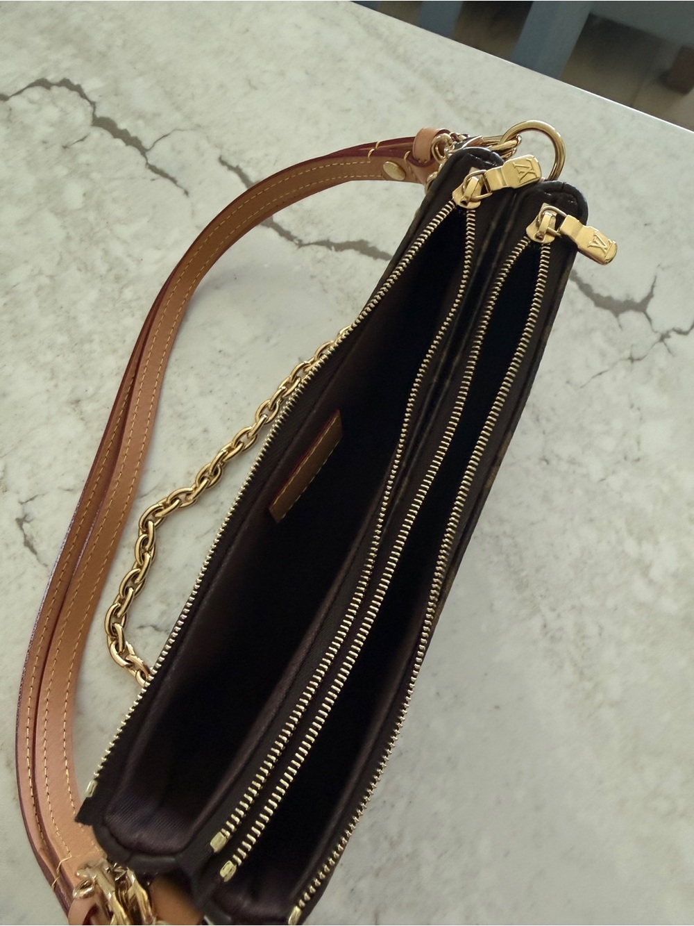 Louis Vuitton Monogram Pochette Liv with Vachetta Trim and Gold Chain - Picture 12 of 15